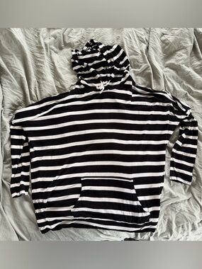 Y2K Forever 21 Black and White Striped Hooded Top